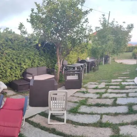 Casa Con Jardin Cerca De La Playa Holiday home